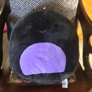 Meet Camile Canadian Exclusive Dino Squish. Cute with a hint of Scarines…